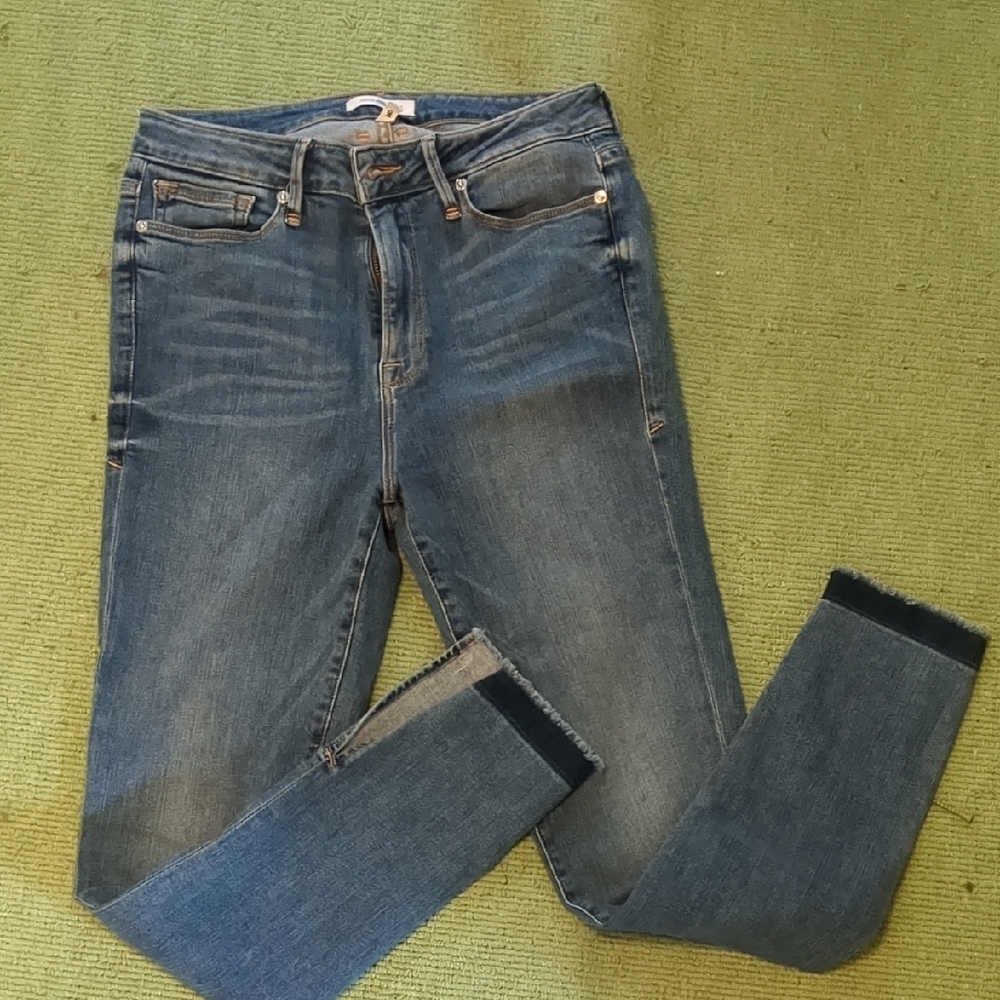Good American Blue Ankle Cropped Jeans